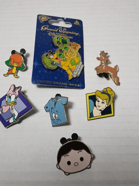 Disney Other - Disney Pin Lot Of 7